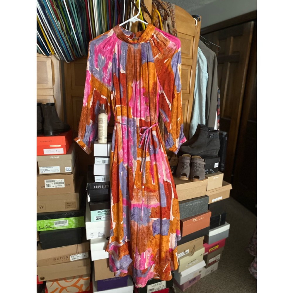 Maeve (via Anthropologie), Sz small, midi dress nwot, ruffled hem. Back button